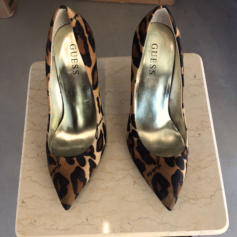 GUESS HEELS
